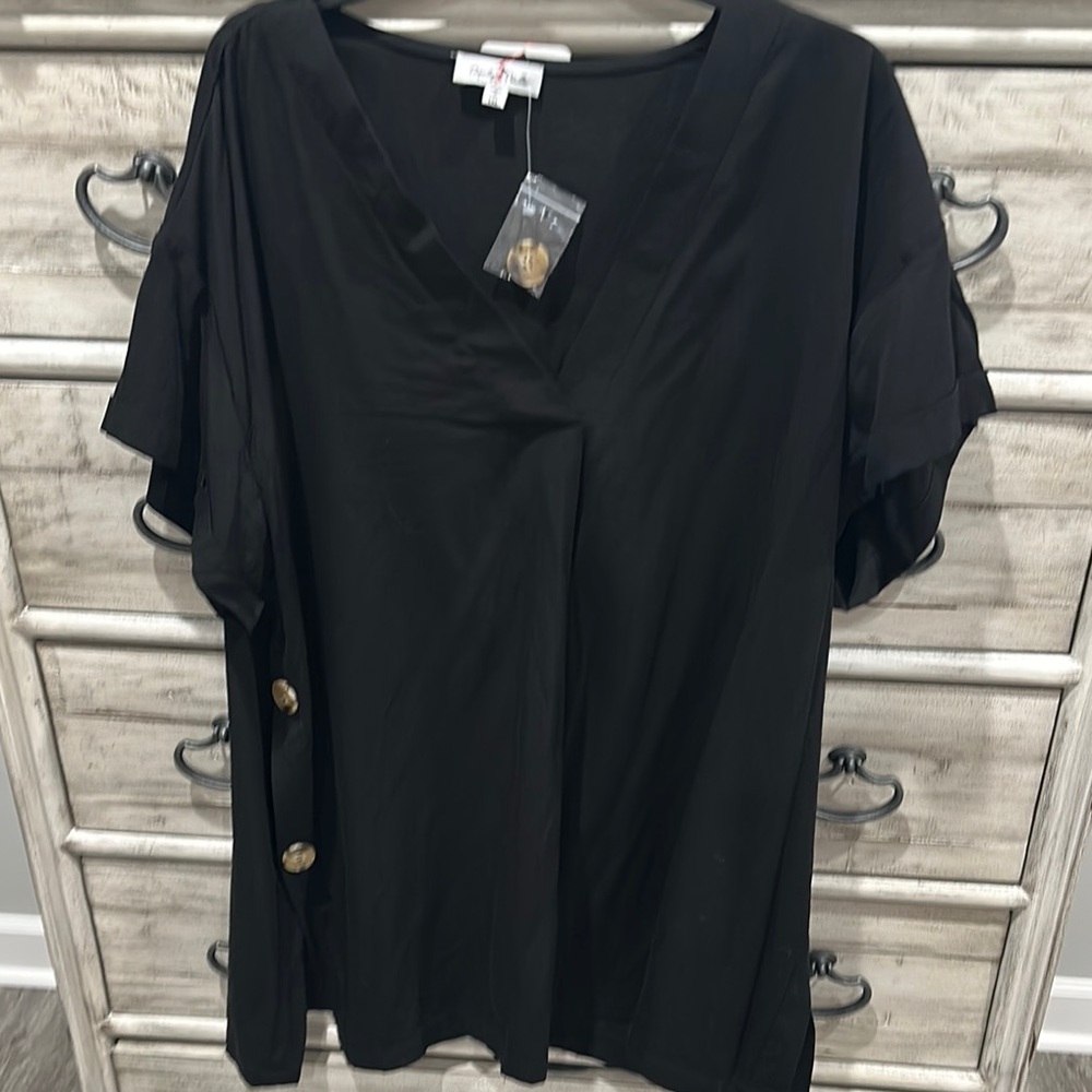 Black Boxy Short Sleeve Tunic